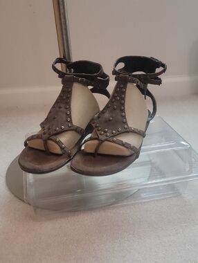 Penny loves Kenny embellished flats